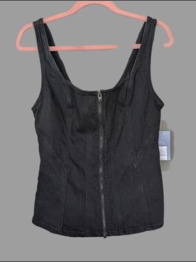 Black Zip-Front Corset Vest Crop Top Grunge Retro Y2K 90s Type Streetwear Style